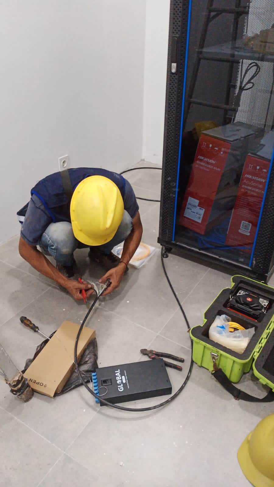 Splicing Fiber Optik